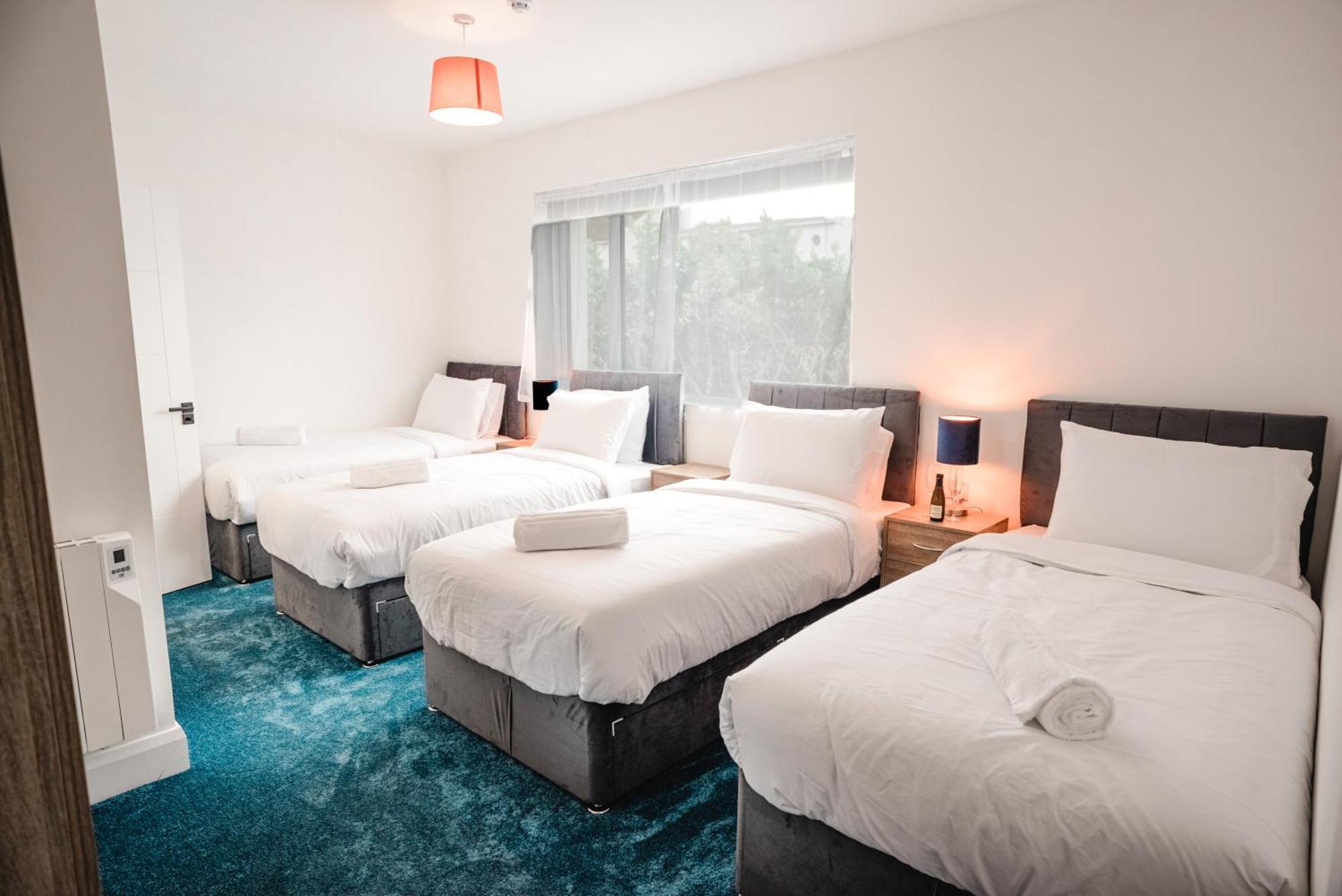 Hotel Westwood Court à Galway Extérieur photo
